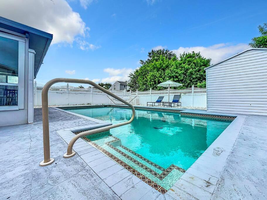 Poolside Paradise Near Siesta Key Beach Сарасота Экстерьер фото
